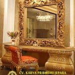 Meja Rias Ukiran Venus Klasik