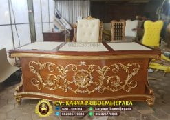 Meja Kantor Mewah