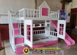 Tempat Tidur Tingkat Warna Pink