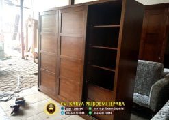 Lemari Pakaian Jati 3 Pintu Geser
